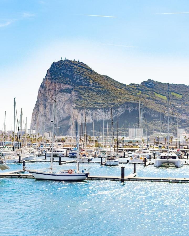 Practico Apartamento A 5 Min Andando De Gibraltar Y El Centro, Frente Al Mar La Linea de la Concepcion Exterior photo